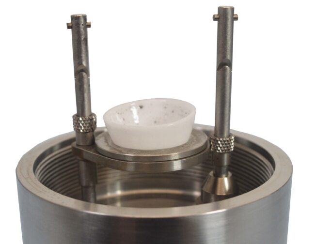TD500 V Crucible in Situ